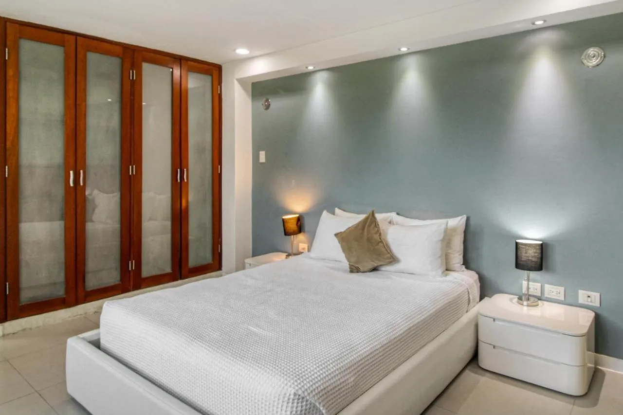 Velas B2 Cancún México